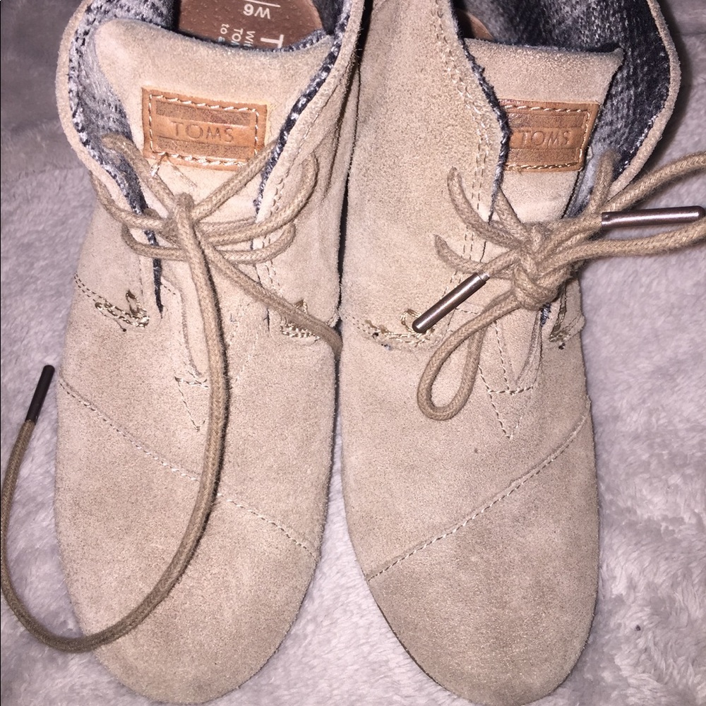 Toms booties